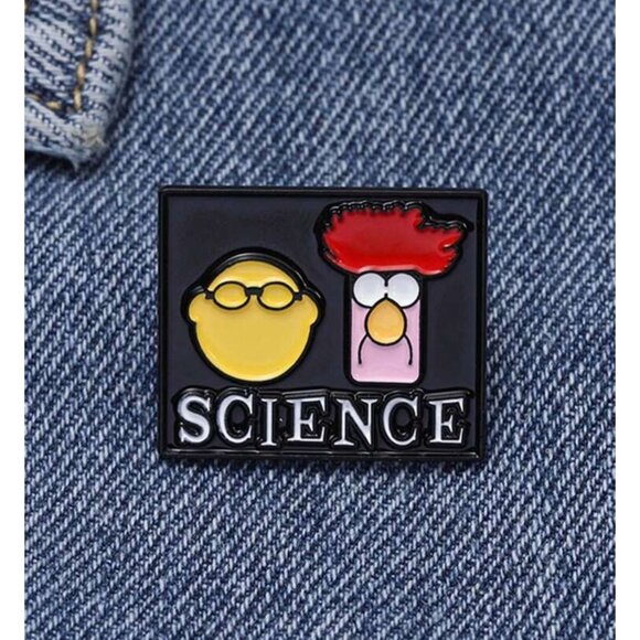 SCIENCE Beeker Enamel Backpack Lapel Pin NEW - Picture 3 of 3